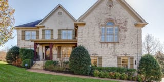 281 King Arthur Court 281 King Arthur Court Photo Gallery 1