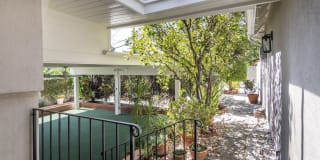 9553 Woodley Ave 9553 Woodley Ave Photo Gallery 1