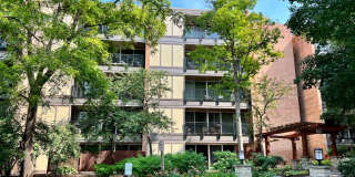 5900 Oakwood Dr Unit 3F 5900 Oakwood Dr Unit 3F Photo Gallery 1