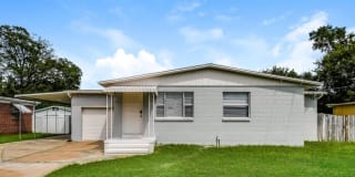 5151 Witby Avenue 5151 Witby Avenue Photo Gallery 1