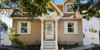 2635 Northeast Cleveland Street 2635 Northeast Cleveland Street Photo Gallery 1