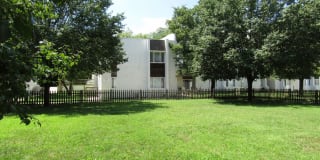 Courtyard Apartments Courtyard Apartments Photo Gallery 1