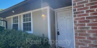 5500 Diana Dr. 5500 Diana Dr. Photo Gallery 1
