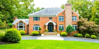 28 Glenview Dr 28 Glenview Dr Photo Gallery 1