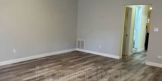 1328 S 51st Ave 1328 S 51st Ave Photo Gallery 1