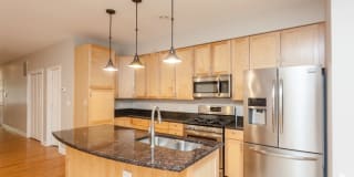 845 West Lawrence Avenue 845 West Lawrence Avenue Photo Gallery 1
