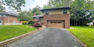 25 Center Drive 25 Center Drive Photo Gallery 1