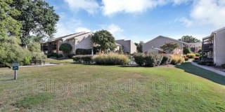 6700 Whispering Oaks 6700 Whispering Oaks Photo Gallery 1