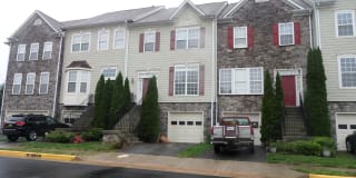 822 FERNDALE TERRACE NE 822 FERNDALE TERRACE NE Photo Gallery 1