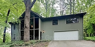 2551 Hunton Ct NE 2551 Hunton Ct NE Photo Gallery 1
