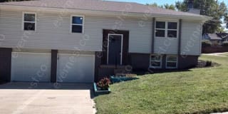 5223 Farley Ln 5223 Farley Ln Photo Gallery 1