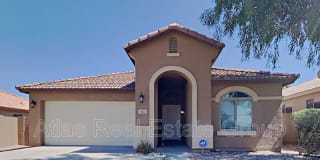 7911 S 48th Lane 7911 S 48th Lane Photo Gallery 1