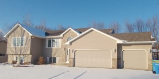 10222 46th Plaza North East 10222 46th Plaza North East Photo Gallery 1