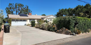 9812 Columbus Avenue 9812 Columbus Avenue Photo Gallery 1