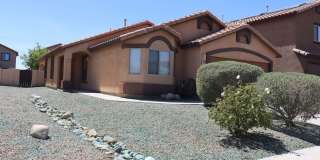 739 W Calle Coroza 739 W Calle Coroza Photo Gallery 1