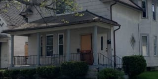 326 E Park 326 E Park Photo Gallery 1