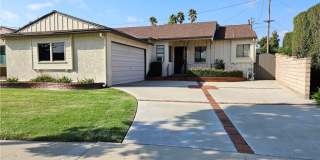 3207 W 166th Street 3207 W 166th Street Photo Gallery 1