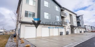 1076 W 490 S 1076 W 490 S Photo Gallery 1