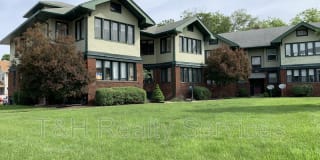 3504 E Fall Creek Parkway North Dr 3504 E Fall Creek Parkway North Dr Photo Gallery 1