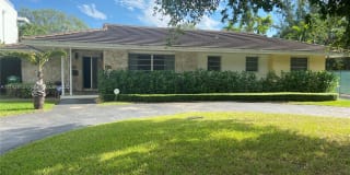 4901 University Dr 4901 University Dr Photo Gallery 1