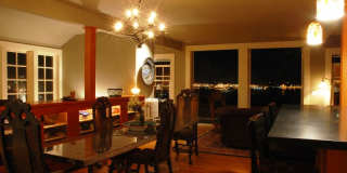 604 W Kinnear Pl top floor of 3 floors 604 W Kinnear Pl top floor of 3 floors Photo Gallery 1
