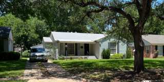 2410 Clarinda Avenue 2410 Clarinda Avenue Photo Gallery 1