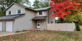 400 S Village Court 400 S Village Court Photo Gallery 1