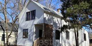 334 SW Orchard St 334 SW Orchard St Photo Gallery 1