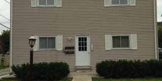 555 Locust Street 555 Locust Street Photo Gallery 1
