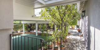 9553 Woodley Ave 9553 Woodley Ave Photo Gallery 1