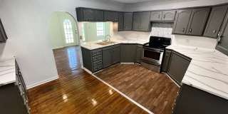 2922 Western Ave 2922 Western Ave Photo Gallery 1