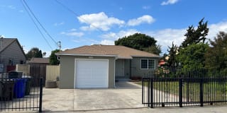 2667 Kelley Ave 2667 Kelley Ave Photo Gallery 1