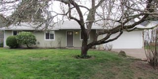 208 NE 34th Pl 208 NE 34th Pl Photo Gallery 1