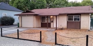 1429 Almond Street 1429 Almond Street Photo Gallery 1