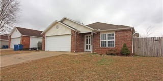 816 Arrowhead DR 816 Arrowhead DR Photo Gallery 1