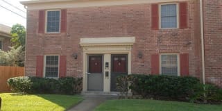 911 N Colonial Court 911 N Colonial Court Photo Gallery 1