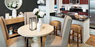 909 Apartments 909 Apartments Photo Gallery 1