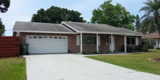 4215 18TH AVENUE DRIVE W 4215 18TH AVENUE DRIVE W Photo Gallery 1