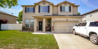 1016 W Fox Hollow Drive 1016 W Fox Hollow Drive Photo Gallery 1