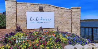 Lakehouse Granbury Lakehouse Granbury Photo Gallery 1