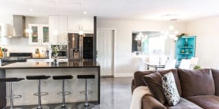 420 W Flower St 420 W Flower St Photo Gallery 1