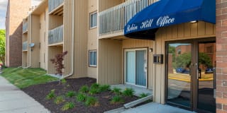 Robin Hill Robin Hill Photo Gallery 1