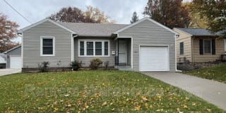 3925 Clinton Ave 3925 Clinton Ave Photo Gallery 1