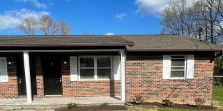1904 Meadowview Ln. 1904 Meadowview Ln. Photo Gallery 1