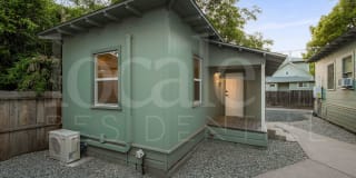 494 E 5th Street 494 E 5th Street Photo Gallery 1
