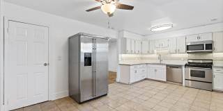 228 CHRISTOPHER COLUMBUS DR 228 CHRISTOPHER COLUMBUS DR Photo Gallery 1