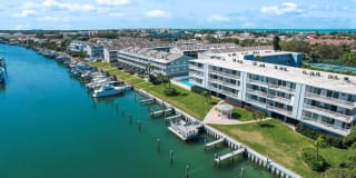 719 PINELLAS BAYWAY S 719 PINELLAS BAYWAY S Photo Gallery 1