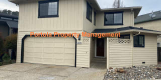 2805 Wimbledon Dr 2805 Wimbledon Dr Photo Gallery 1