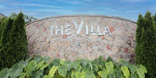 The Villa at River Pointe Drive The Villa at River Pointe Drive Photo Gallery 1