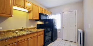 1338 W Argyle 1338 W Argyle Photo Gallery 1
